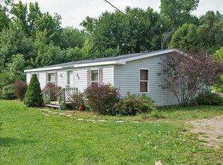 950 46th St, Allegan, MI 49010