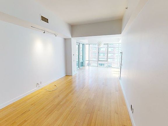 3rd image of 14 W 14th St APT 8A