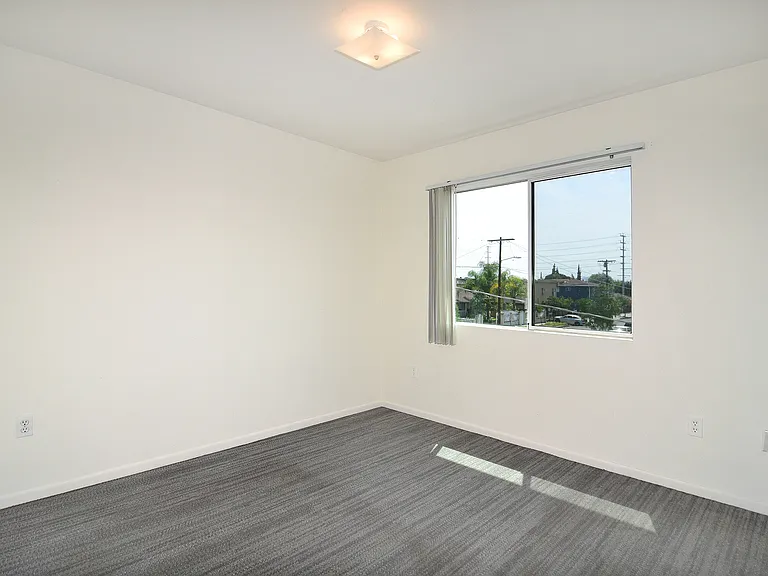 6843 Agnes Ave #2 — Photo 8