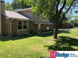 4720 S 54th St, Lincoln, NE 68516