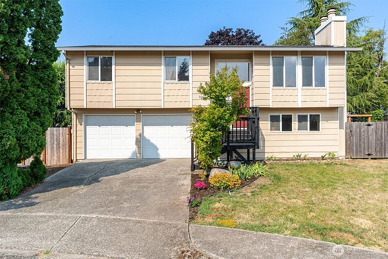 2nd image of 5059 33rd Court NE