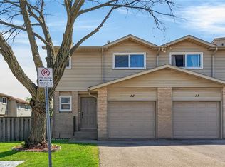 15 Derby St Unit 32, Hamilton, ON L8W 3T4
