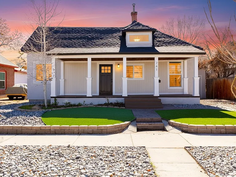 241 Gunnison Ave — Photo 5