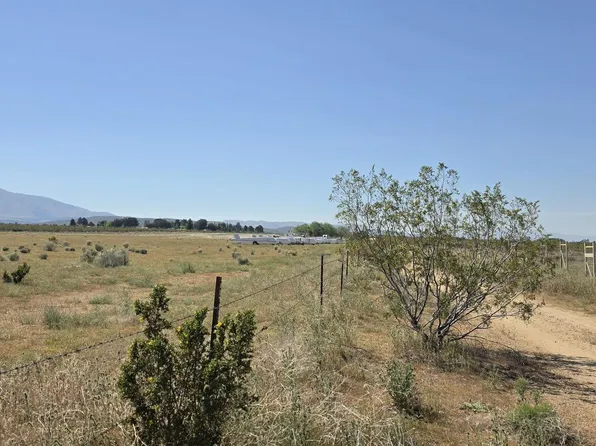 175th Street East Ave #W14, Llano, CA 93544