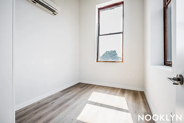 Rented by Nooklyn NYC LLC | media 67