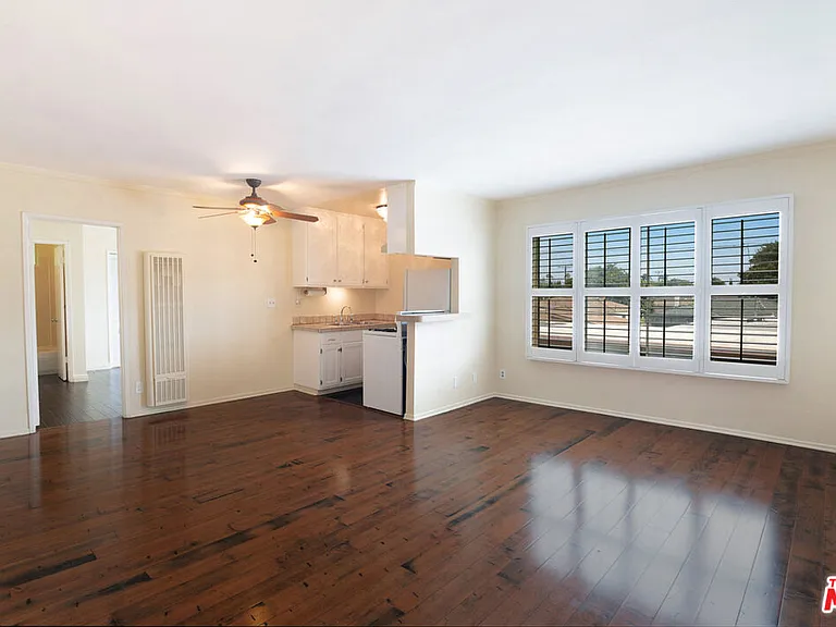 4358 Berryman Ave #14 — Photo 4