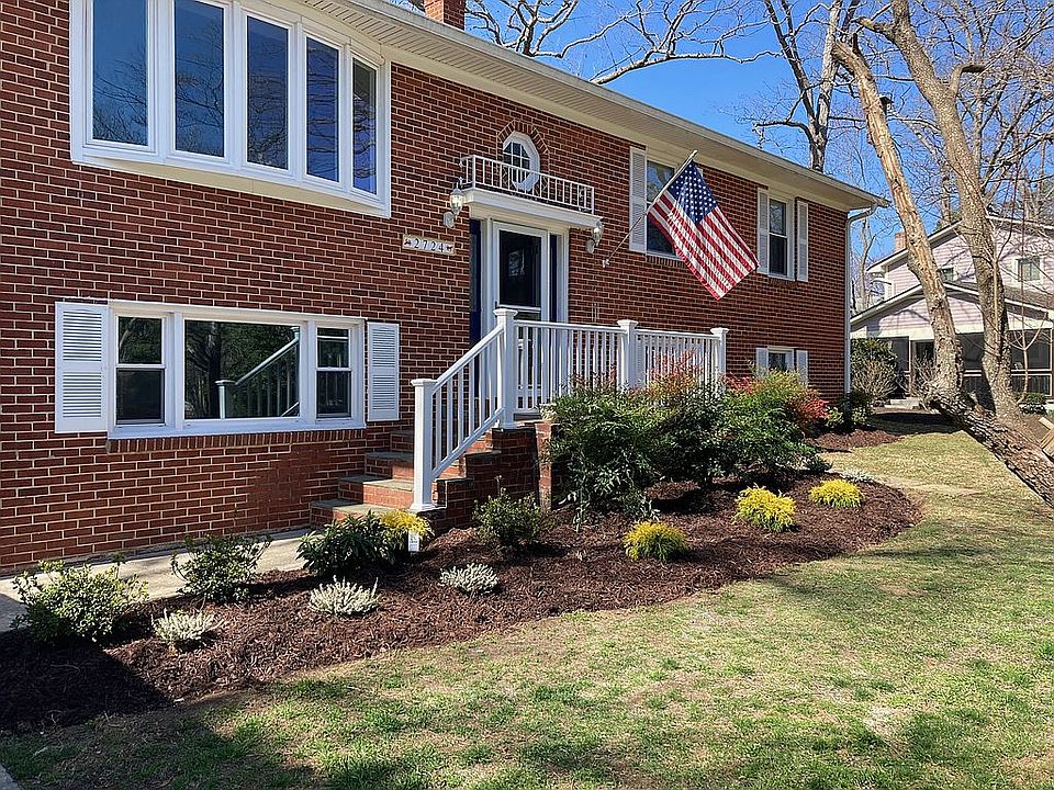1st image of 2724 Lury Ln