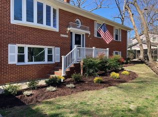 2724 Lury Ln, Annapolis, MD 21401