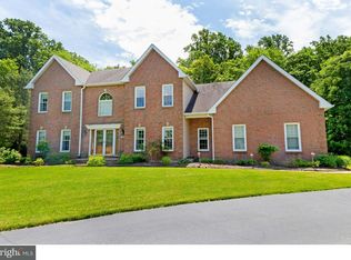 14 Hunter Dr, Thornton, PA 19373