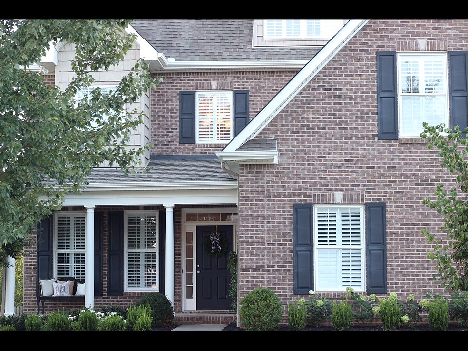 1st image of 9206 Manor Crest Ln