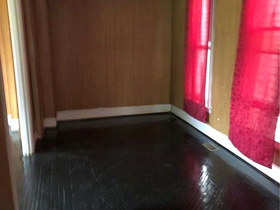 3rd image of 118 Verplanck St