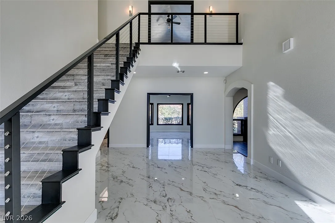4 bed, 3.0 bath, 3493 sqft, $5,500 — Photo 4