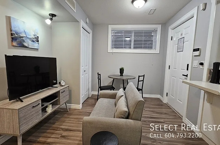 5741 Shawnigan Dr #B — Photo 8