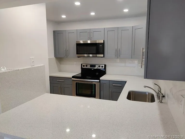 6970 NW 186th St #3-511 — Photo 12