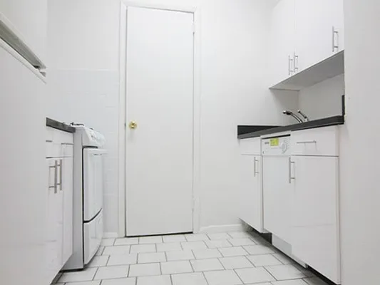 Rented by City Connections Realty | media 26