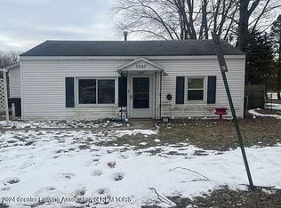 1027 R G Curtiss Ave, Lansing, MI 48911