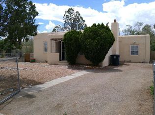 315 Rhode Island St SE, Albuquerque, NM 87108