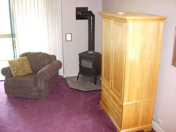 3rd image of 3176 Aspen Grv #3