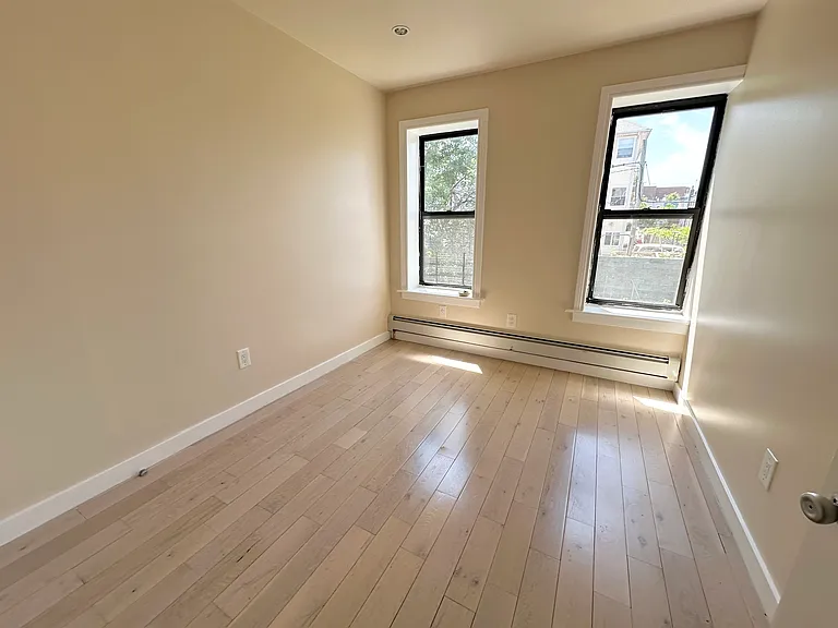 342 Montauk Ave #1 — Photo 6