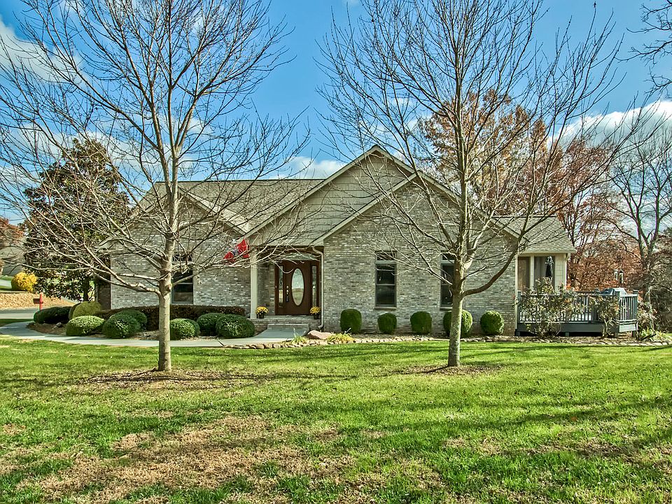 1st image of 201 Daksi Ln