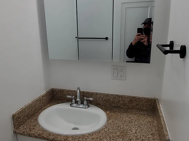 934 S Orange Grove Ave #1/2 — Photo 13