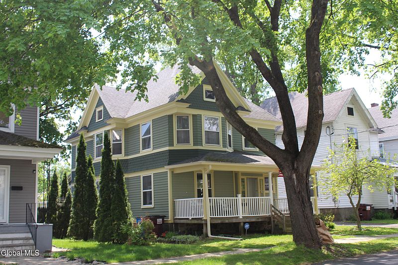 3rd image of 106 Prospect Avenue