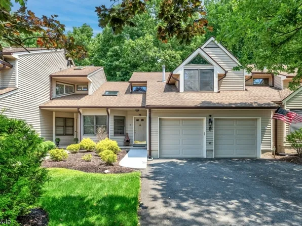 4 Valen Ct, Franklin Lakes Boro, NJ 07417