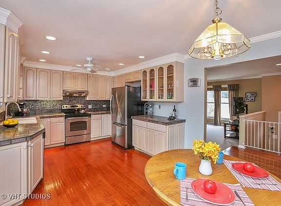 4th image of 28652 N Monroe Ave