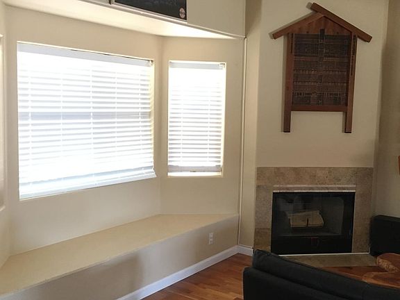 seat window-living room - as you enter