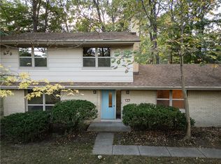 6 Highland Shore Dr, Danville, IL