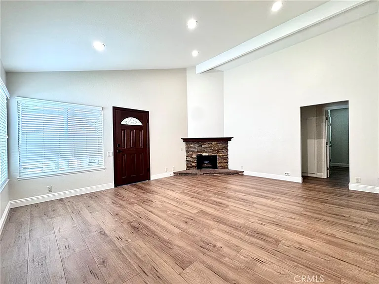 27651 Soltero — Photo 8