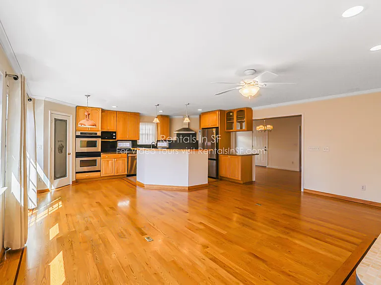 1677 Holly Ave — Photo 11
