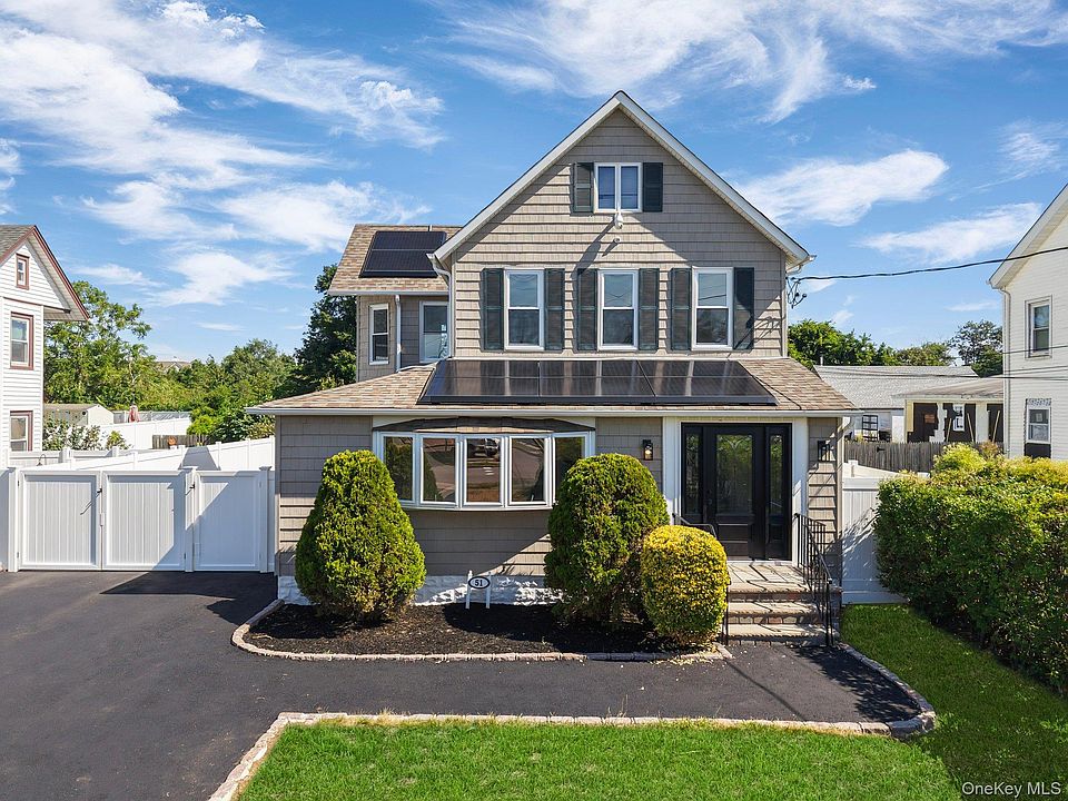 1st image of 51 Sterling Place