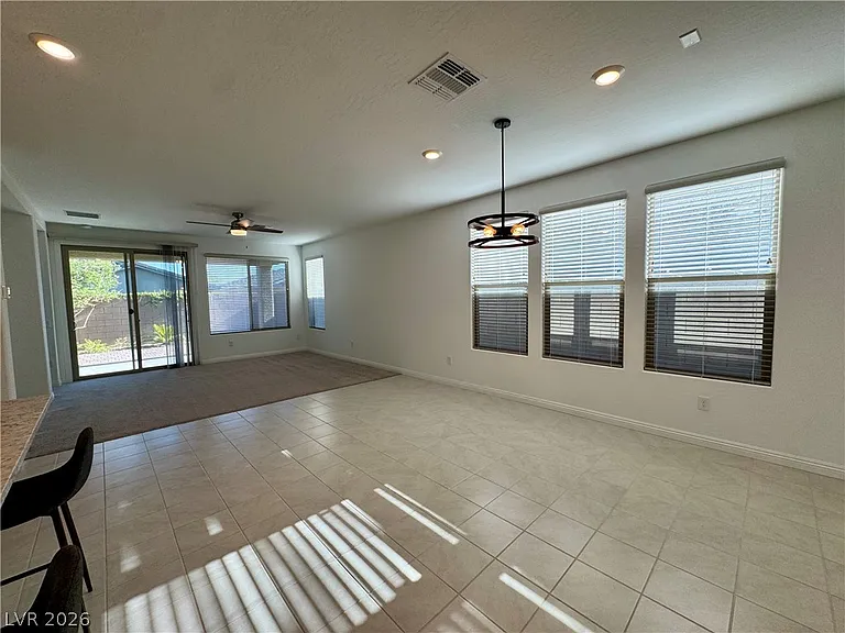 2239 Arrington Ave — Photo 11