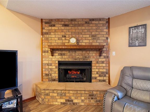5th image of 2631 Admirals Landing St