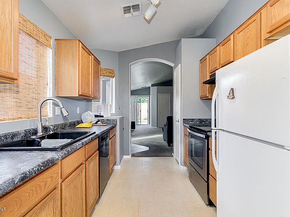 5th image of 6636 E Boston St
