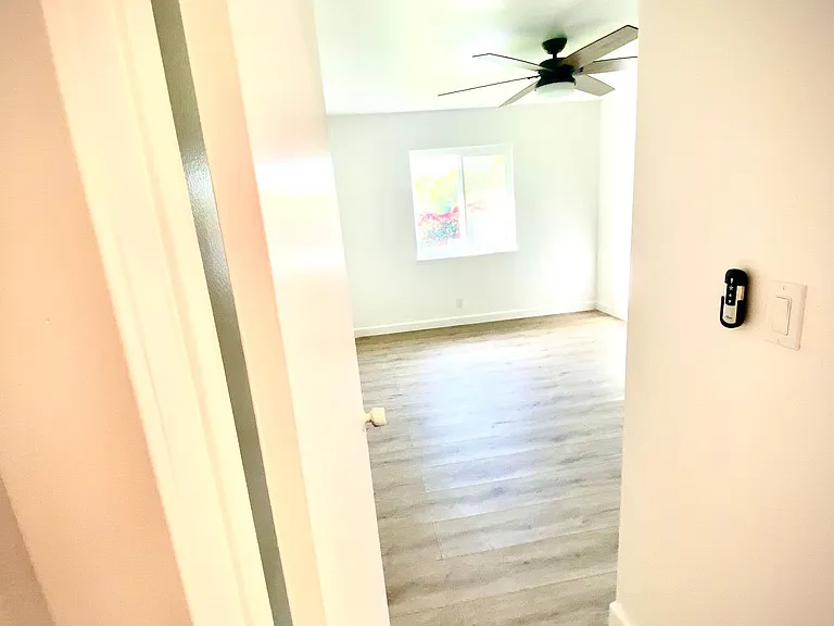 18591 Oriente Dr — Photo 21