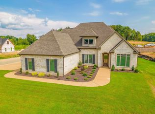 5 Westcott Cv, Jackson, TN 38305