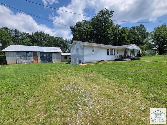 2nd image of 122 Acorn Rd