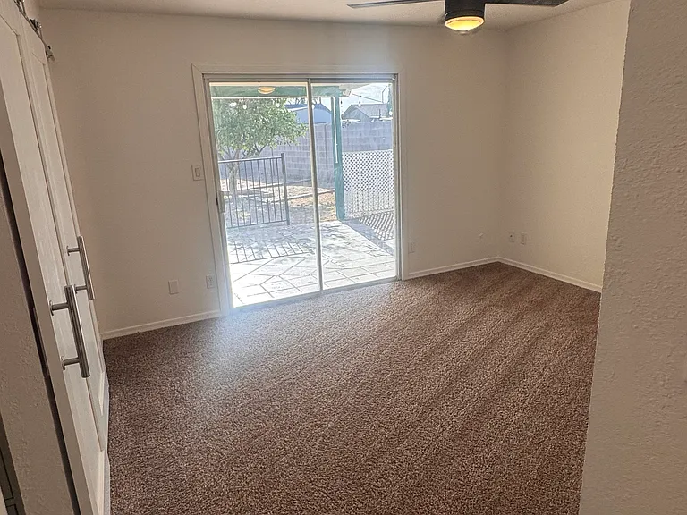 720 S Fontana — Photo 13