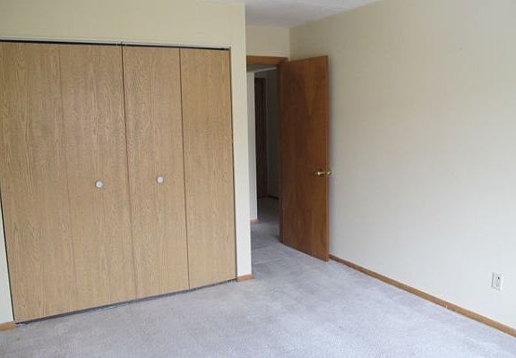 Nice size bedroom, large bedroom closet