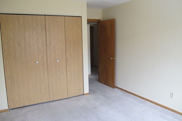 Nice size bedroom, large bedroom closet