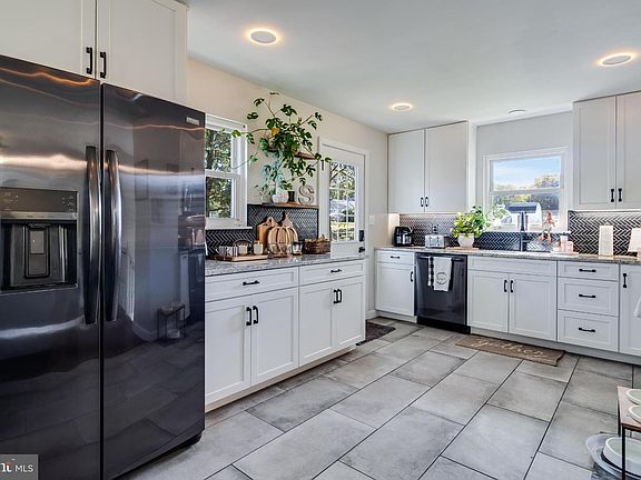 5th image of 24440 Morgan Rd