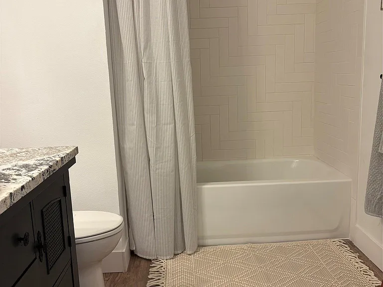 106 S Mount Rushmore Dr — Photo 17