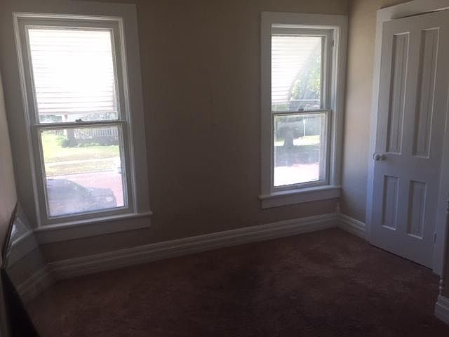 2nd image of 337 S 11th St