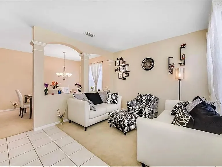 19151 Dove Creek Dr — Photo 9