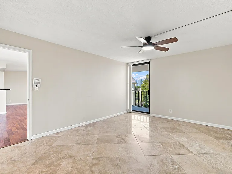 1301 River Reach Dr #514 — Photo 26