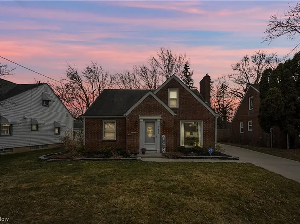 2488 Graham Ave, Akron, OH 44312
