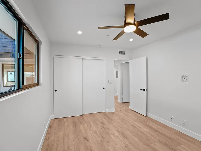 243 Avenida Montalvo #4 — Photo 18