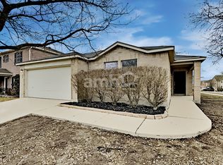 7100 Avery Rd, Live Oak, TX 78233